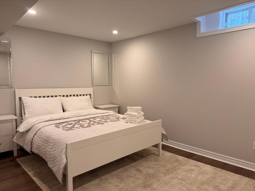 Spacious Bottom-Floor 2BR Suite photo 3
