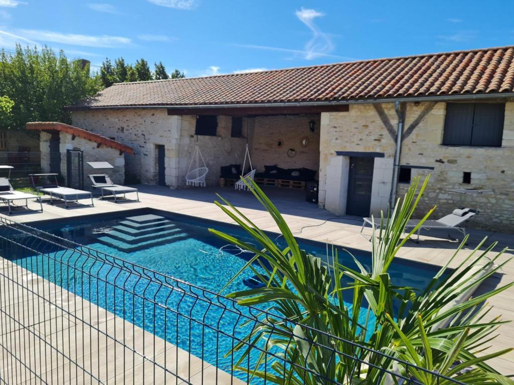 Gîte Braye-Sous-Faye, 3 pièces, 4 personnes - FR-1-381-566