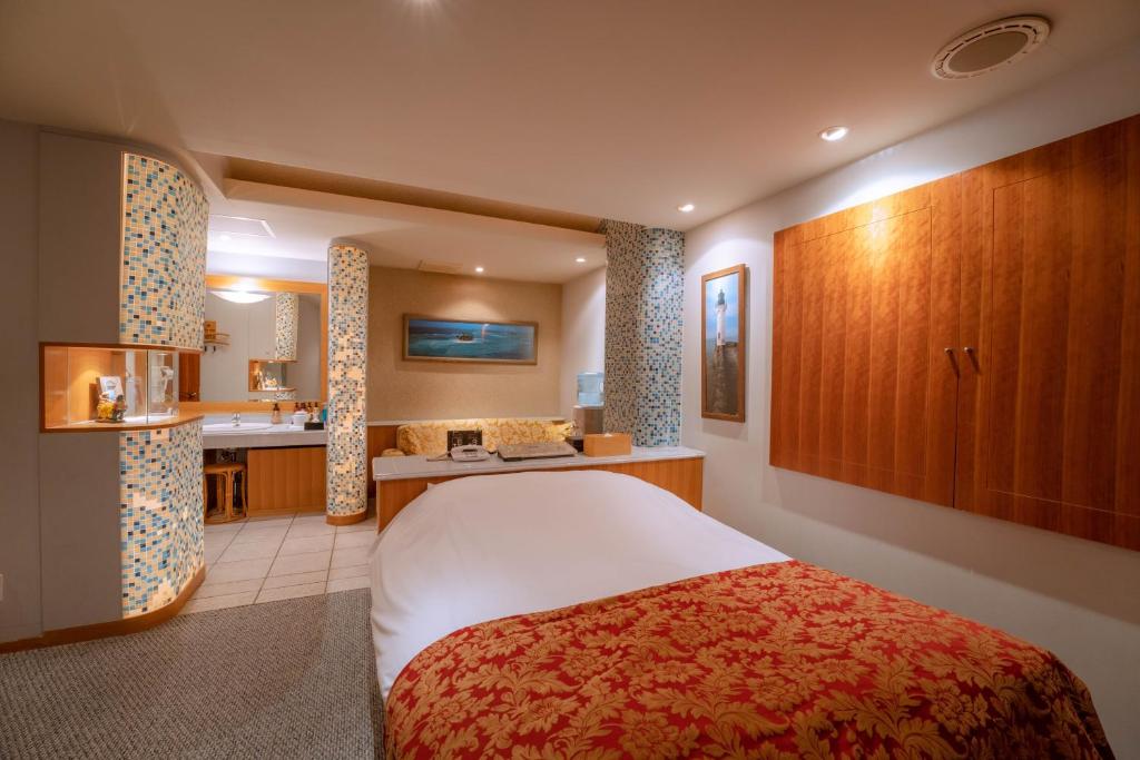 EIGHT PRINCE HOTEL -Adult Only- photo 4
