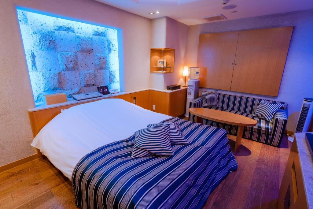 EIGHT PRINCE HOTEL -Adult Only- photo 3