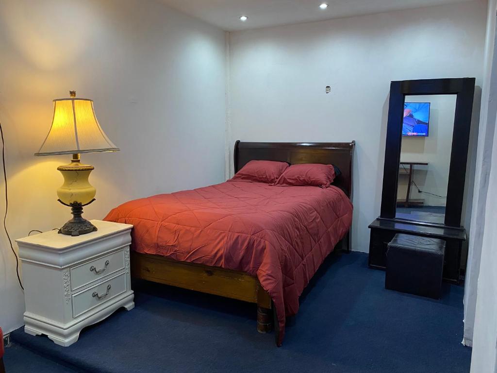 Renta de habitación/cama matrimonial photo 4