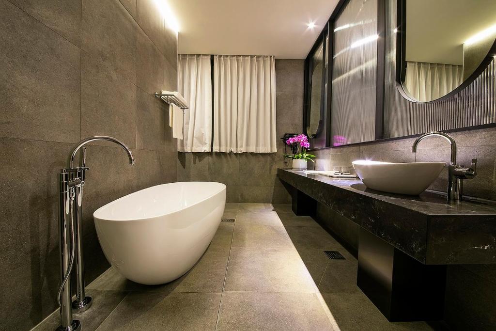 Epoche Hotel photo 4