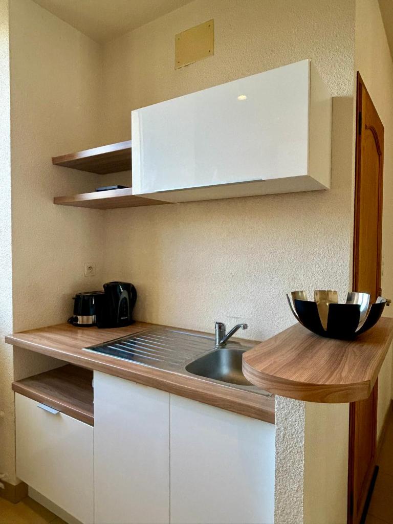 Résidence Investar appartement 4 Superbe T2 meublé, Gare 10mn à pied photo 3