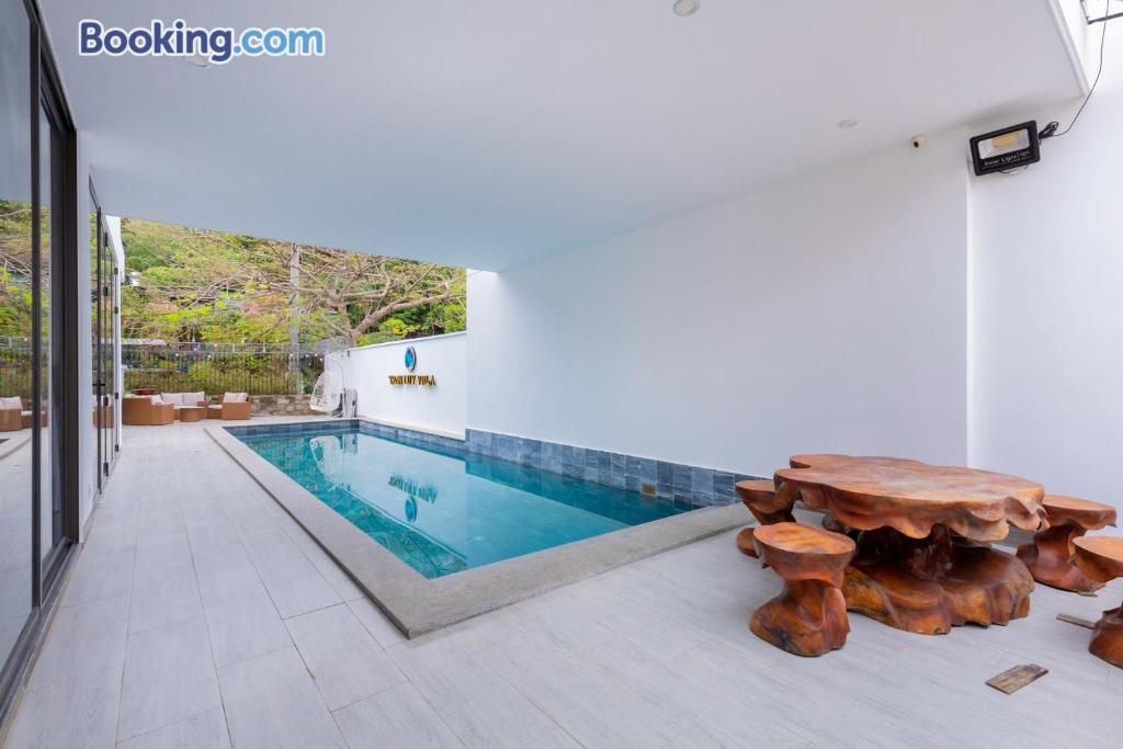 Villages HỒ BƠI WHITE DAY Núi Viba