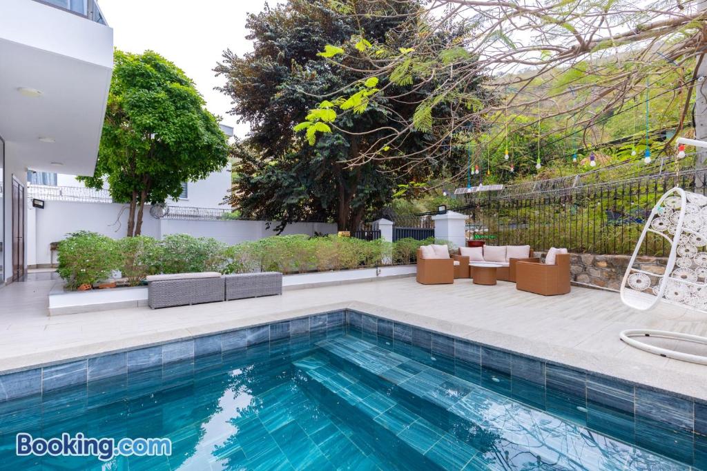 Villages HỒ BƠI WHITE DAY Núi Viba