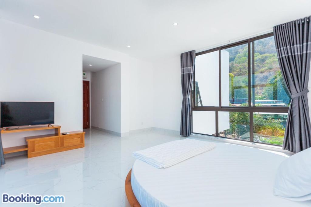 Villages HỒ BƠI WHITE DAY Núi Viba