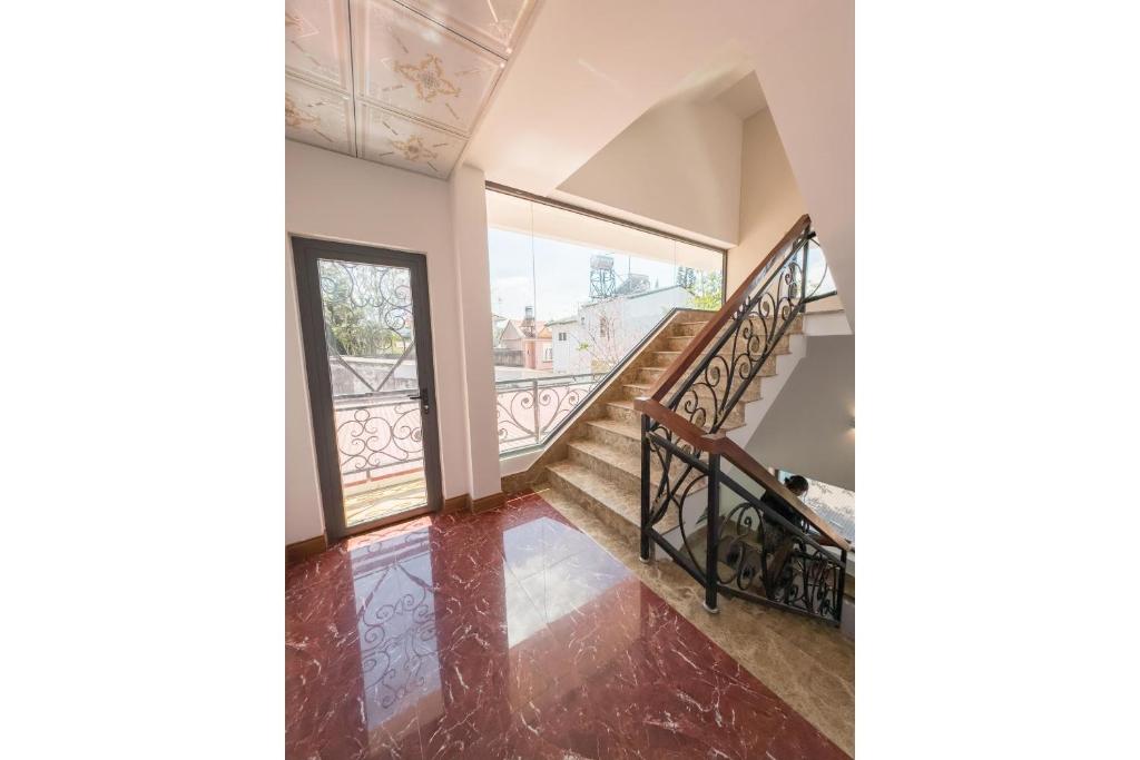 Capital O 1230 Villa Nguyen Trinh