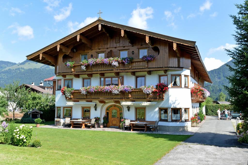 Hüttschmiedhof photo 2