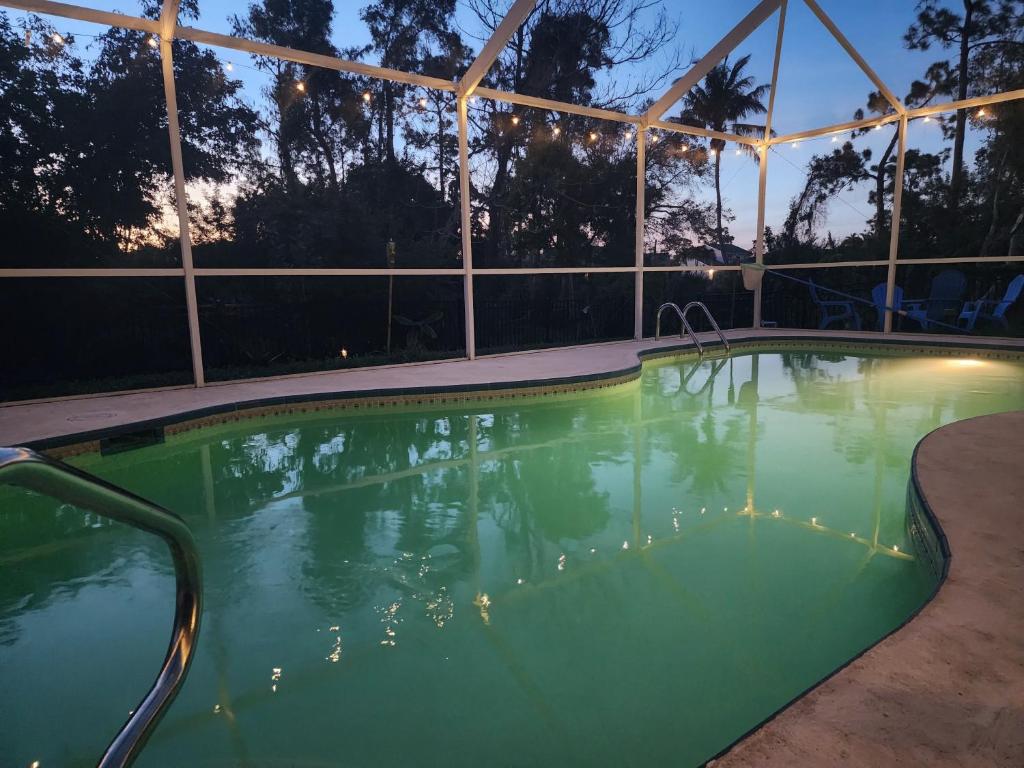 Secluded Backyard Home with Hot Tub & Pool - 3BR & 2B photo 1