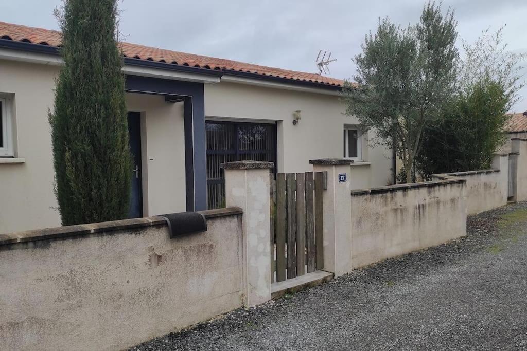 Neuville de Poitou, maison avec vue photo 4