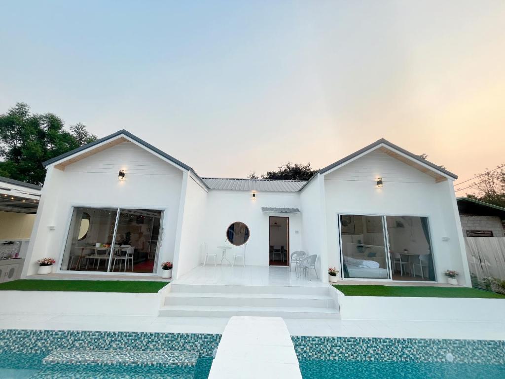 บ้านยายเจี๊ยบ พูลวิลล่าเชียงคาน Pool Villa ChiangKhan