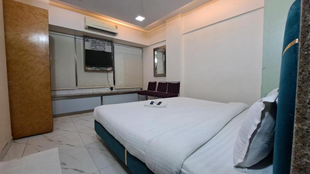 Hotel Lokhandwala residency photo 2