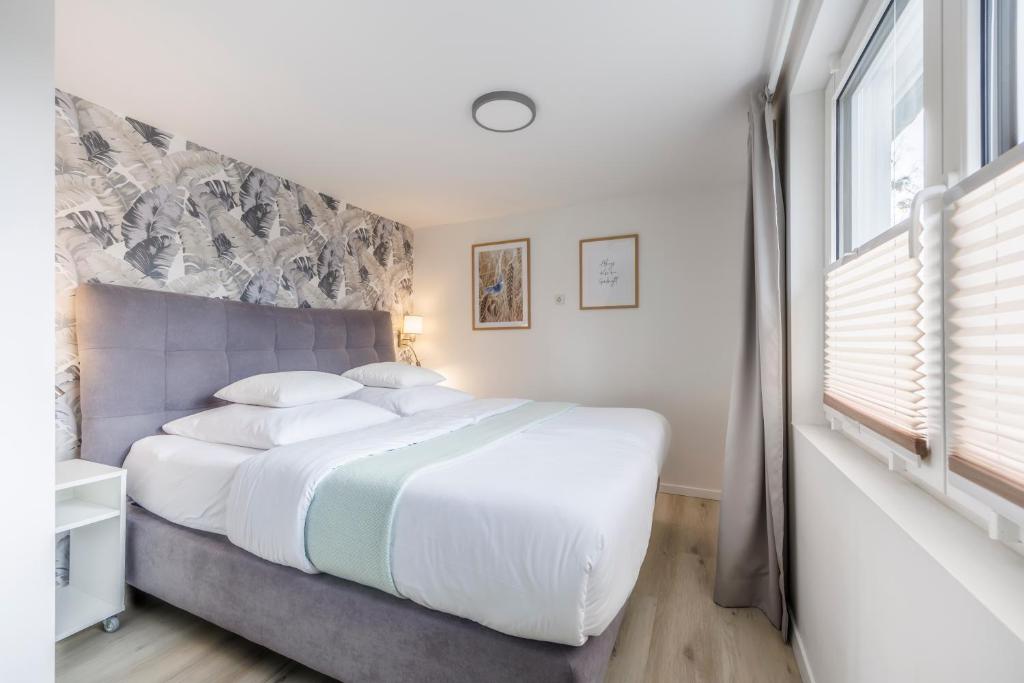 geräumiges familienfreundliches Ferienhaus 70 QM I Strandnah I Terrasse I 2 Schlafzimmer I Nähe Werbellinsee