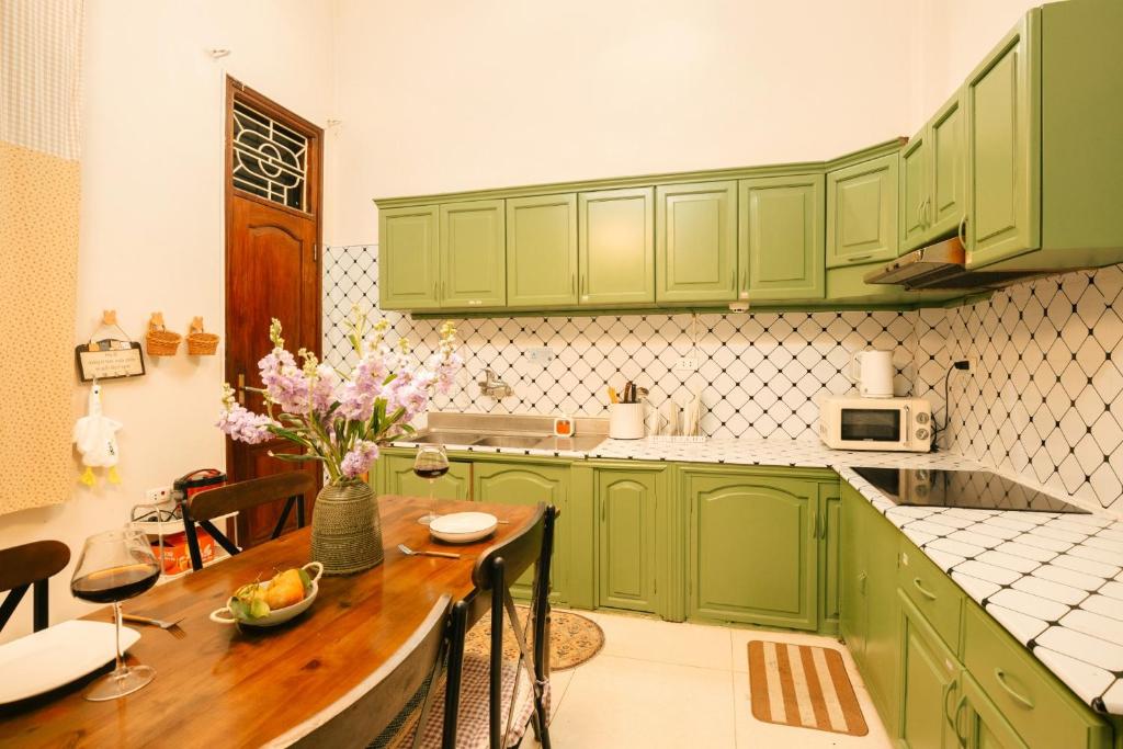 Quiet house near Old Quater 550m