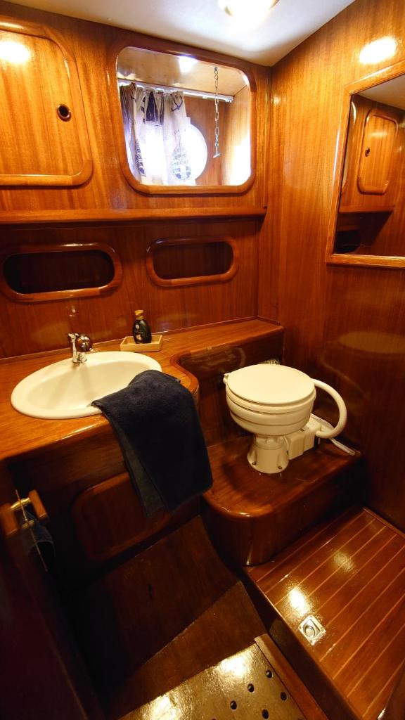 Bed & Breakfast & Sea with Captain photo 4
