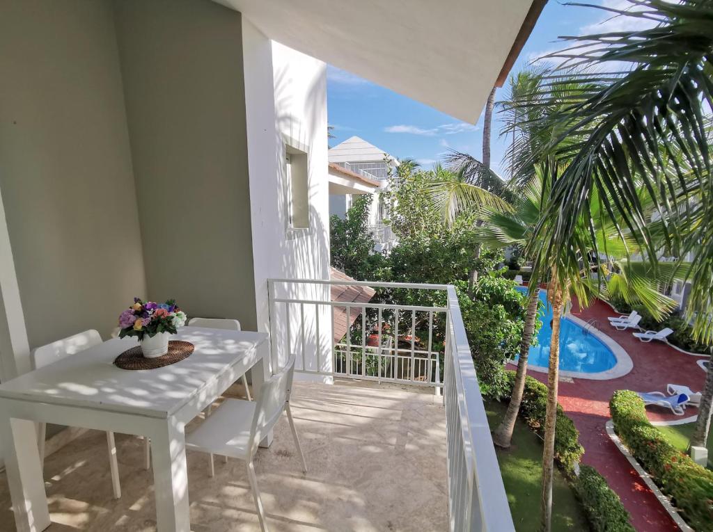 Condo with pool access