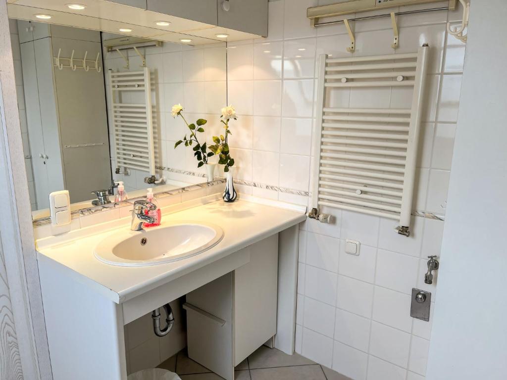 Apartment Wohn- Eike by Interhome photo 4