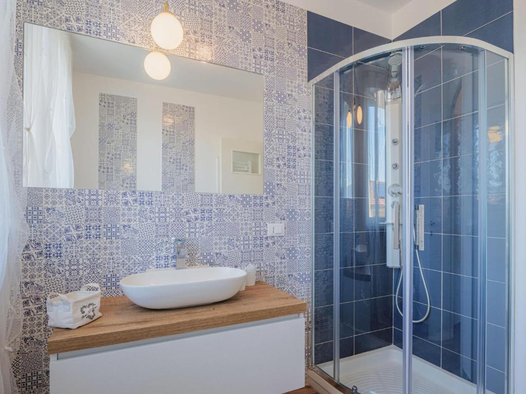 Apartment La casa dei limoni di Valeria by Interhome photo 4