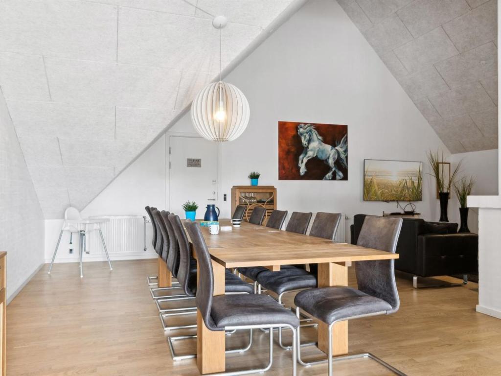 Holiday Home Ernstine - 1km from the sea in NW Jutland by Interhome photo 2