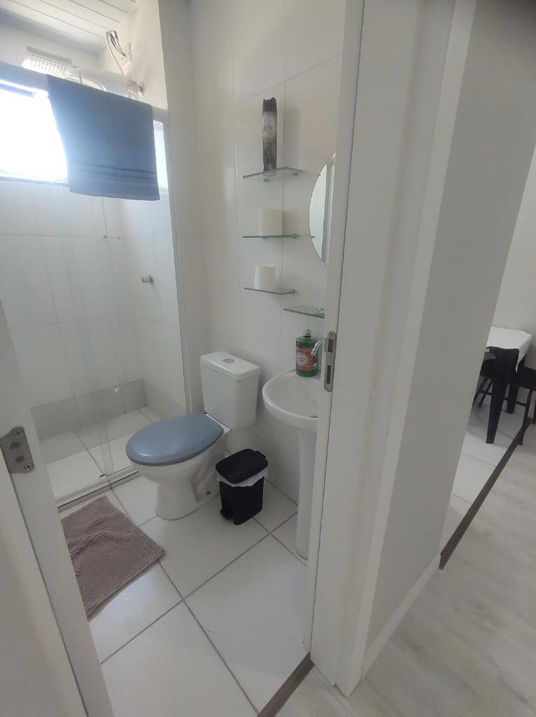 AP Completo NOVO, com Ar condicionado, internet rápida e Garagem privativa photo 3