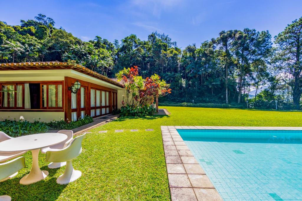 Linda Casa! Ótima localização em Teresópolis photo 1