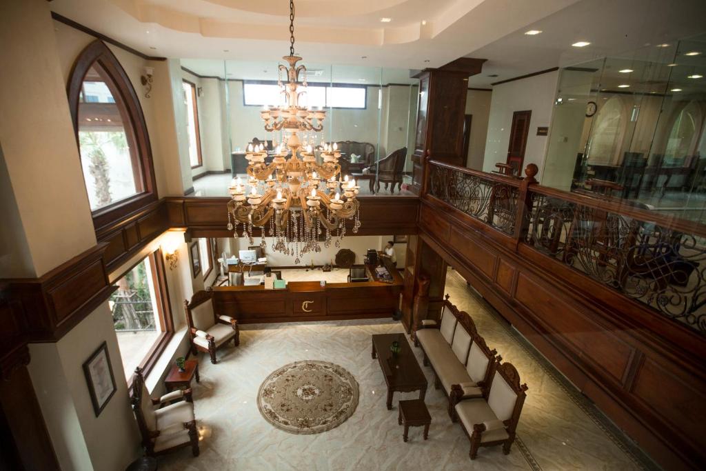 Capitol Residence photo 4