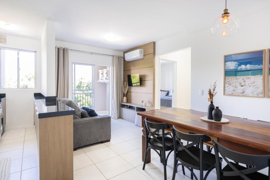 Apartamentos a150 M DA PRAIA com SACADA, WI-FI, PISCINA, PORTARIA 24h, PLAYGROUND e vaga de GARAGEM photo 1