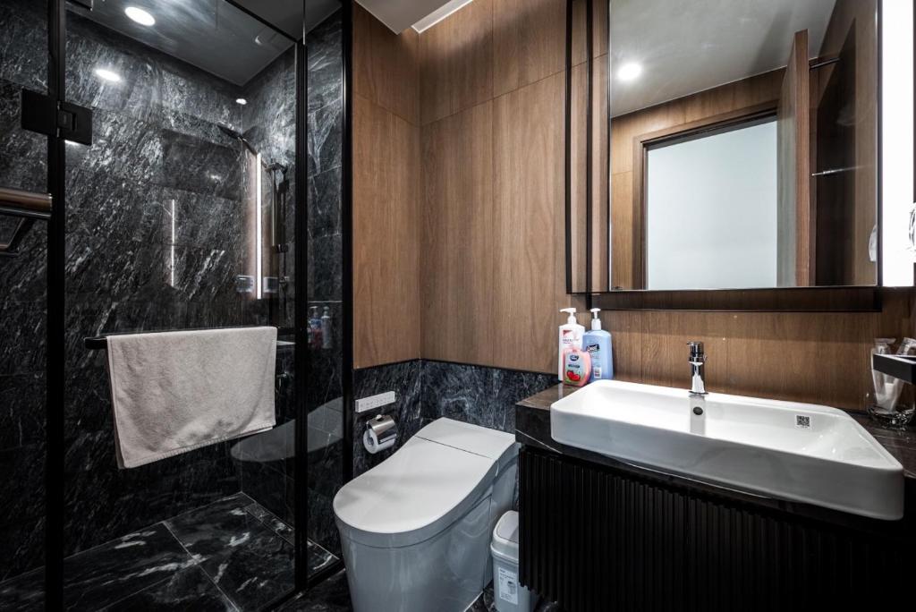 Lumiere Luxury Condotel Suites