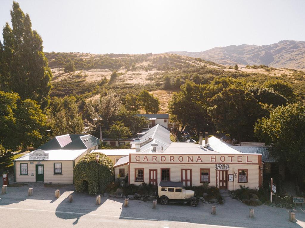 Cardrona Hotel photo 1