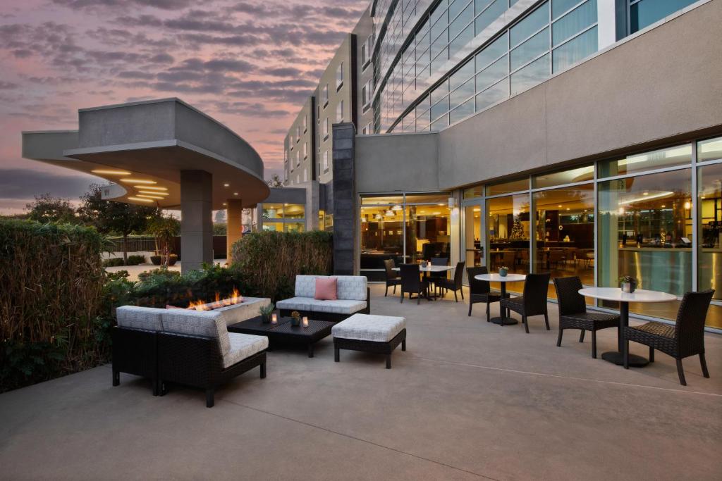Courtyard by Marriott San Jose North/ Silicon Valley photo 2