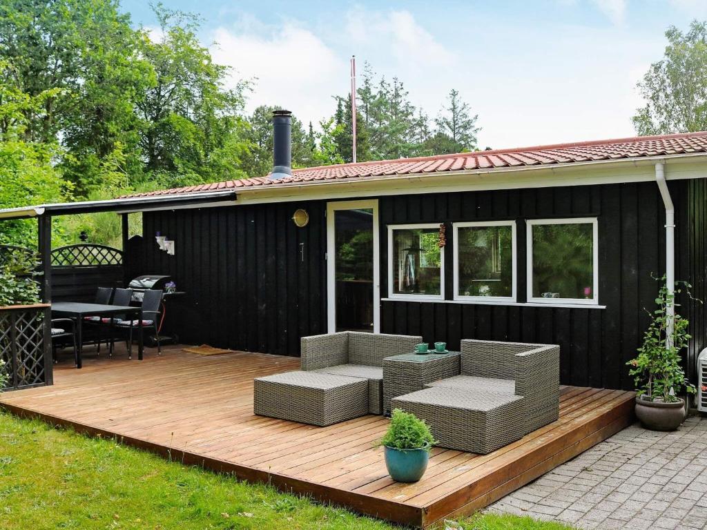 4 person holiday home in Hadsund photo 2