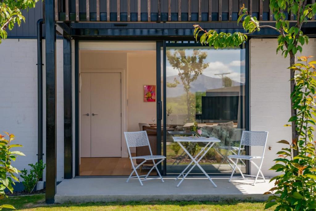 Wanaka Riverside serviced apartments by BCR Stays photo 2