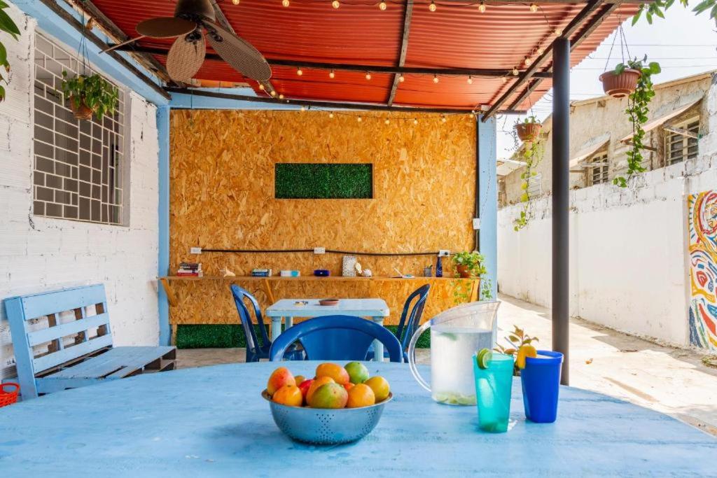 EL MANGO 4.20 HOSTEL