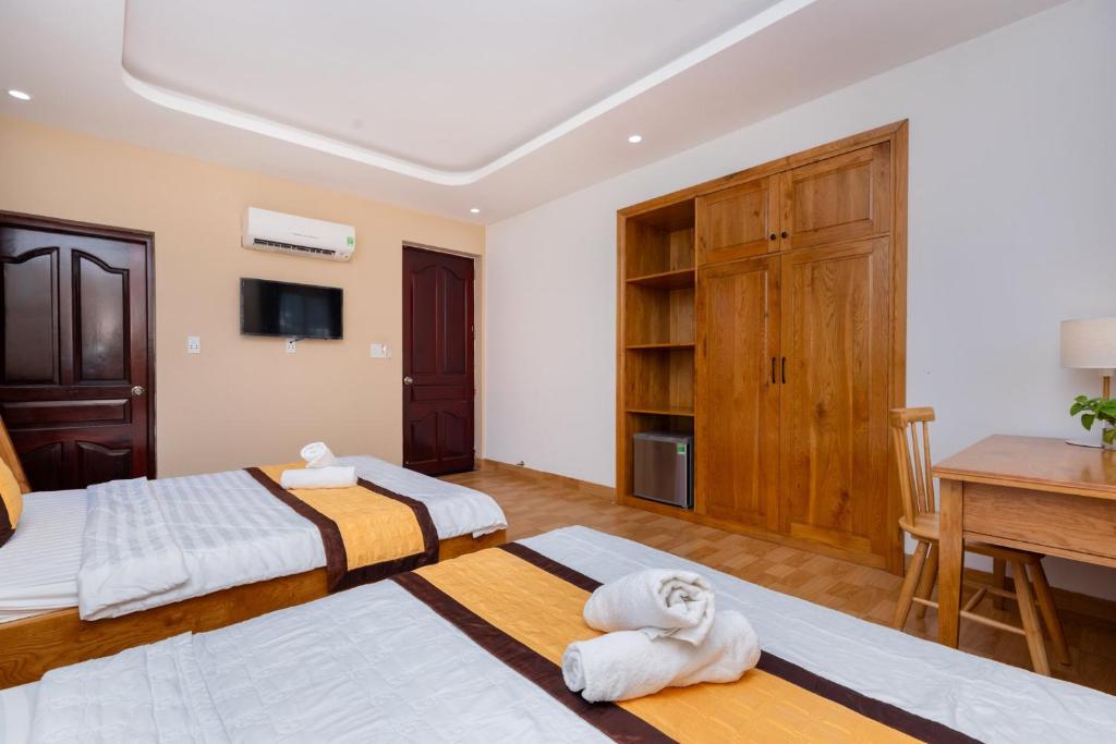 25 Lạc Long Quân, Bãi Sau