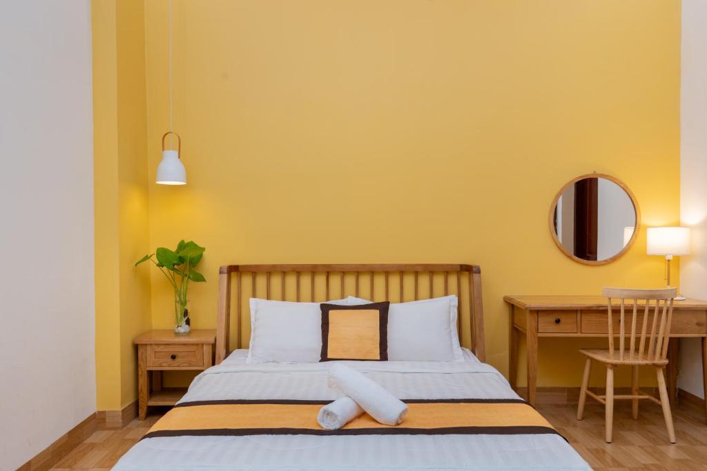 25 Lạc Long Quân, Bãi Sau