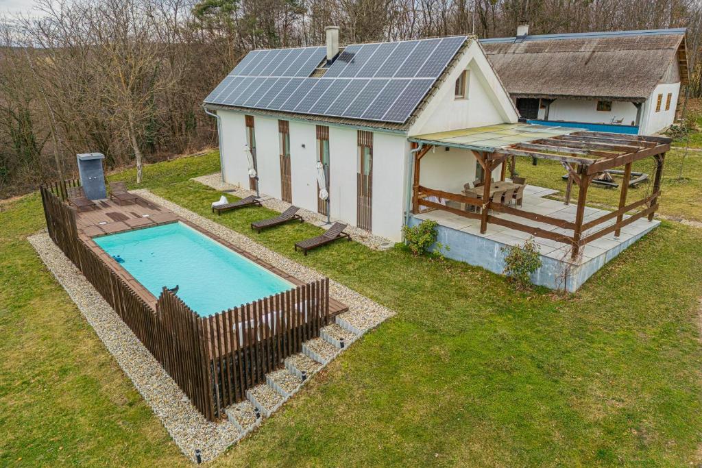 Goricko Natural Chalets - Happy Rentals photo 3