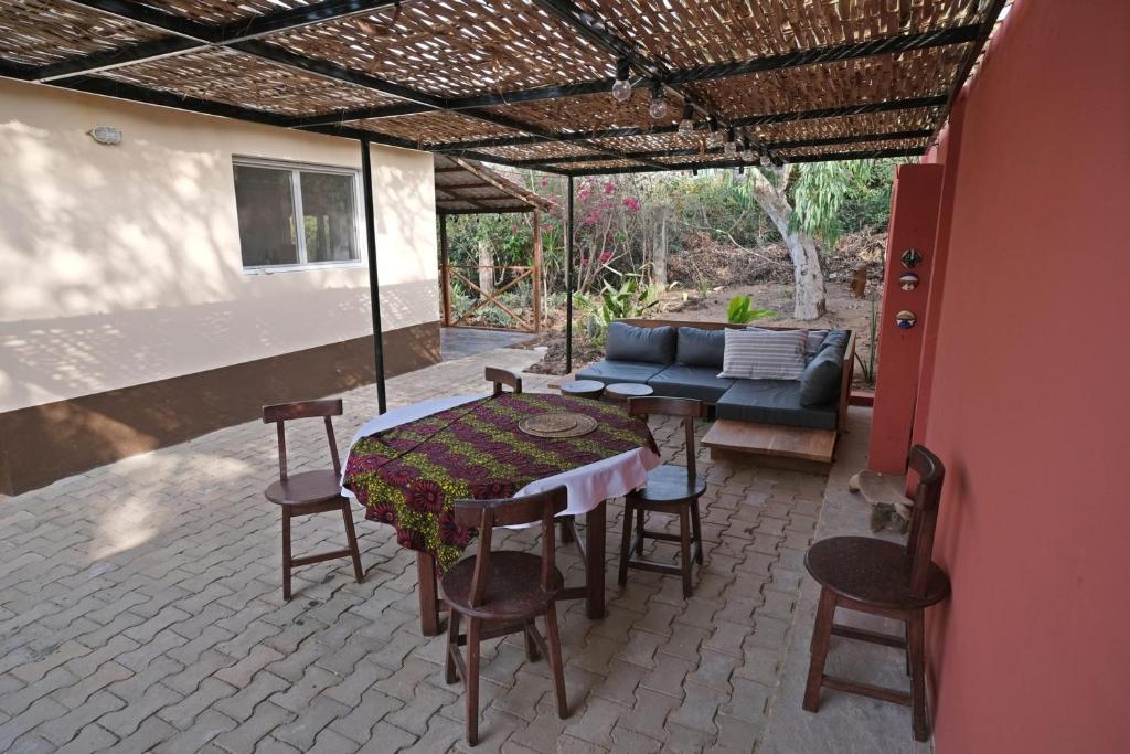 3 bedrooms house at Cap Skirring 50 m away from the beach with sea view furnished terrace and wifi photo 2