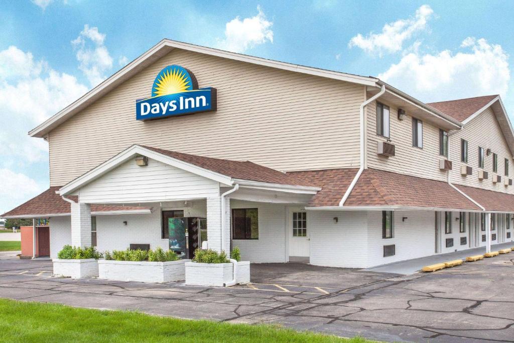 Days Inn by Wyndham Farmer City image
