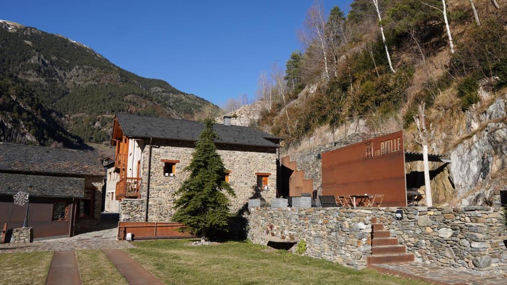 {
  "en-gb": "Cal Batlle Casa Rural"
} photo 2
