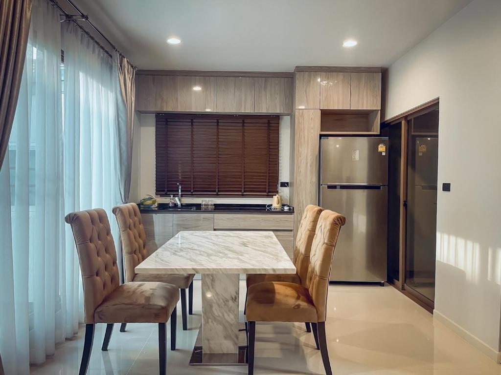 NP Krungthep Kreetha​ Villa photo 3