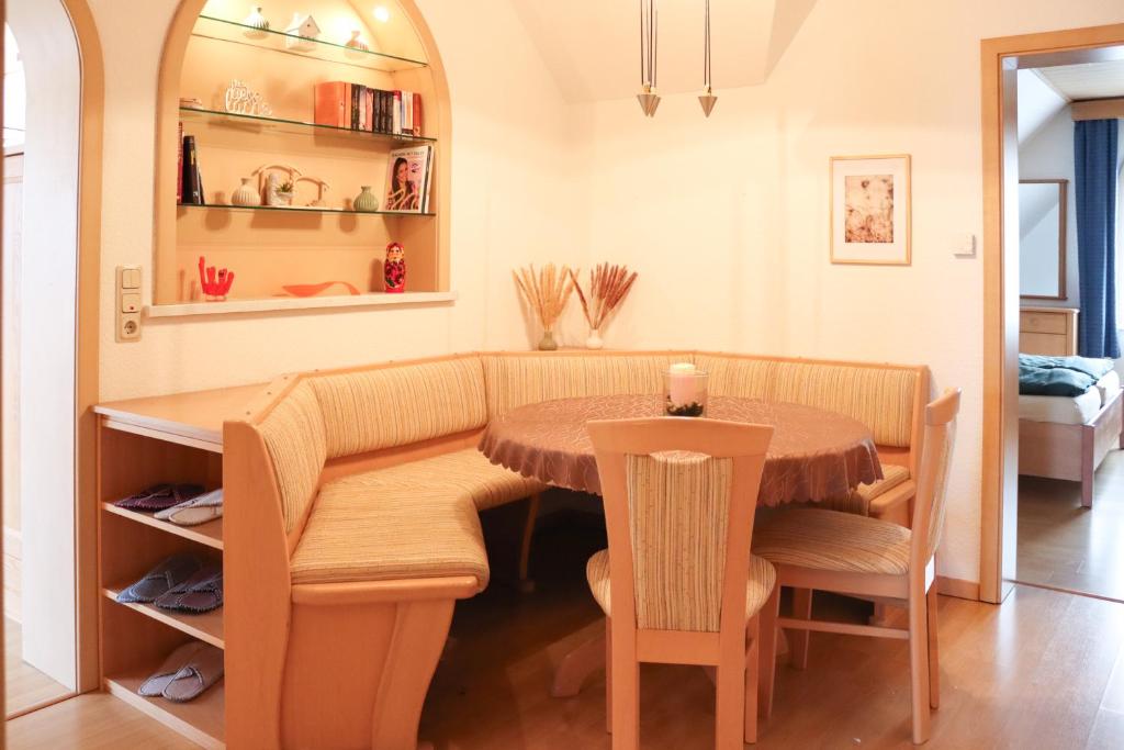Ferienwohnung -Villa Am Stadtpark- Blankenburg mit Balkon und Sauna photo 2