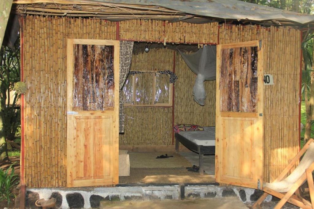 Red Rocks Rwanda - Bamboo Cottage