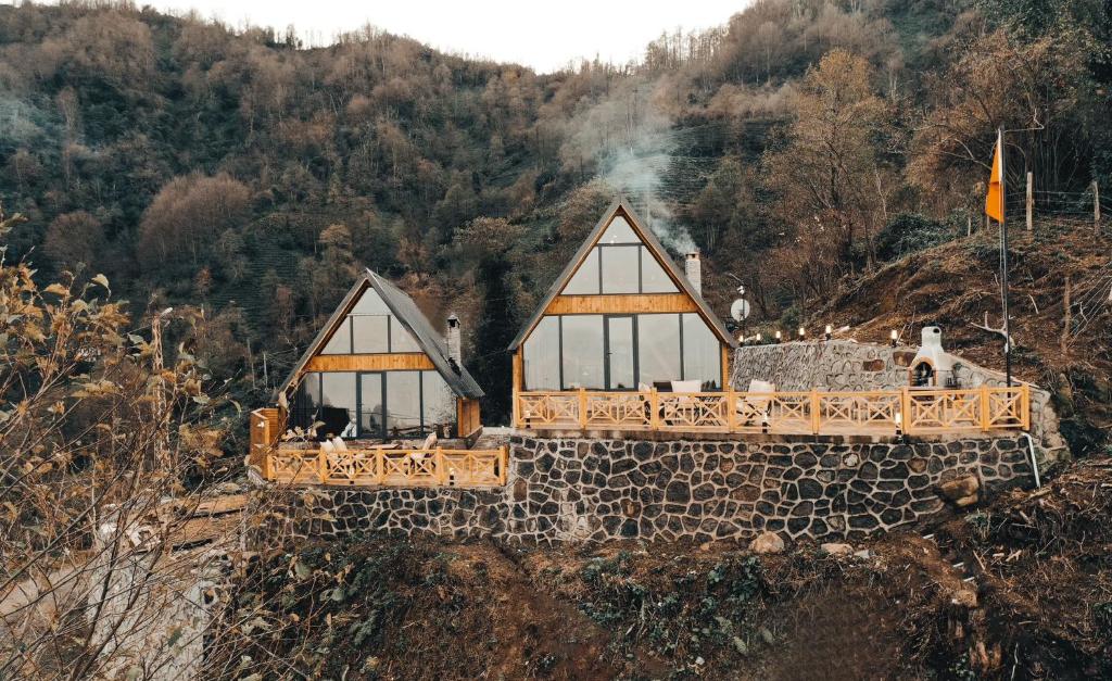 North Suit Dağ Evi