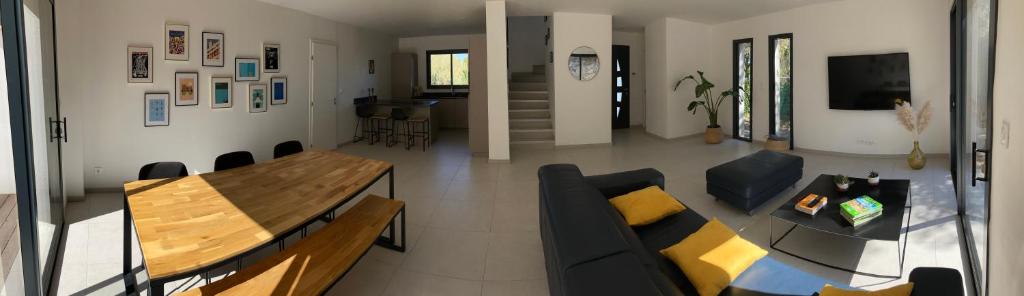 Villa contemporaine avec piscine photo 4