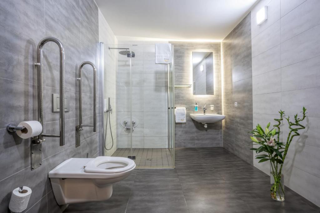 Hotel Beta photo 1
