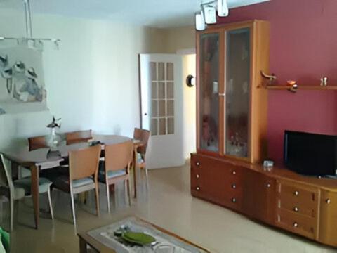 Apartamento de 3 dormitorios y 2 baños