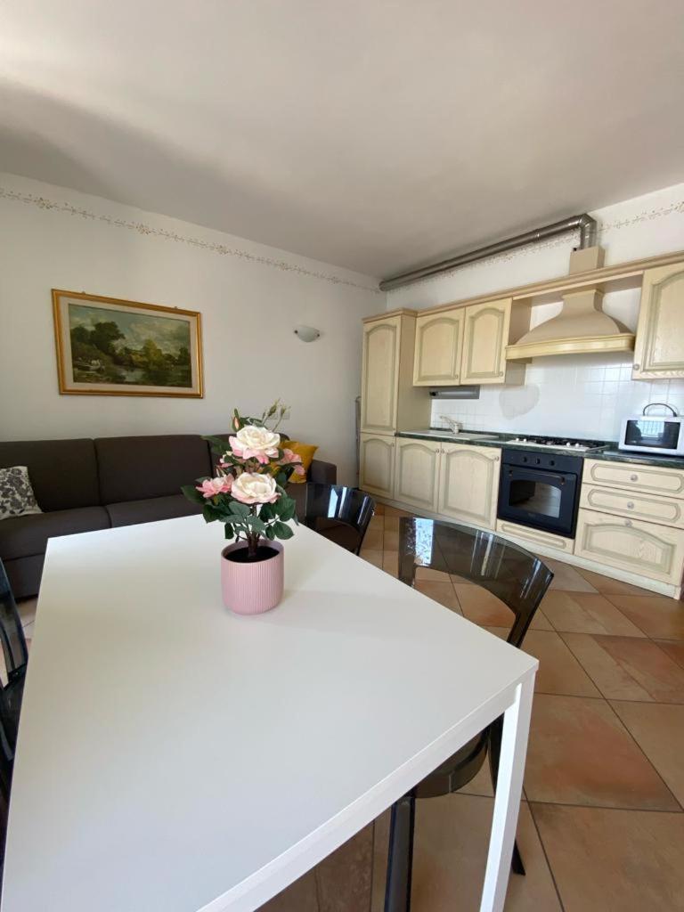 The Little Eagle - Apartment with Terrace photo 3