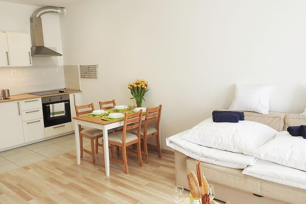Lux Cordia Apartment with free parking Room Type - Apartment with Balcony