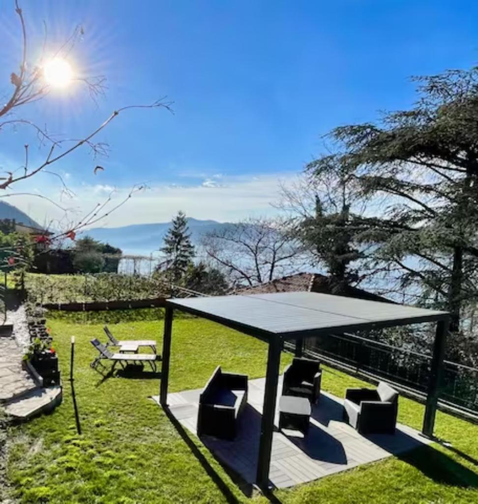 La Casa della Bruna, wonderful lake view & parking photo 4