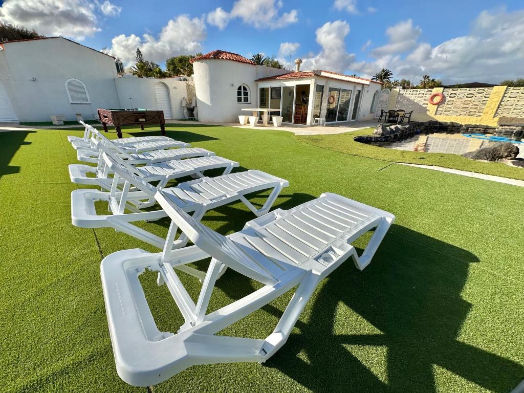 Las Rocas Villa by Lovely Property photo 1